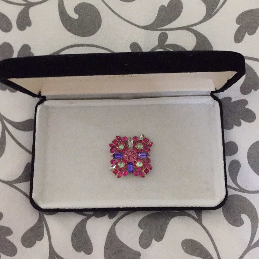 Cut glass brooch, vintage-like